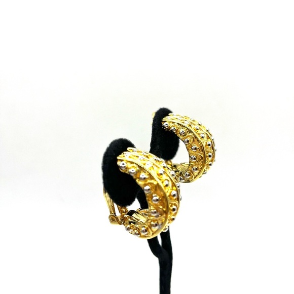 Earring Lot 5 Pairs Chunky Earrings with Ornate Clip on Earrings Gold Tone - Picture 10 of 16